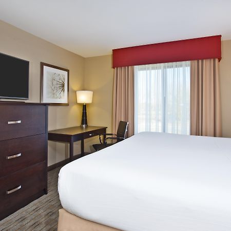 Holiday Inn Express & Suites Springfield By Ihg Exterior foto