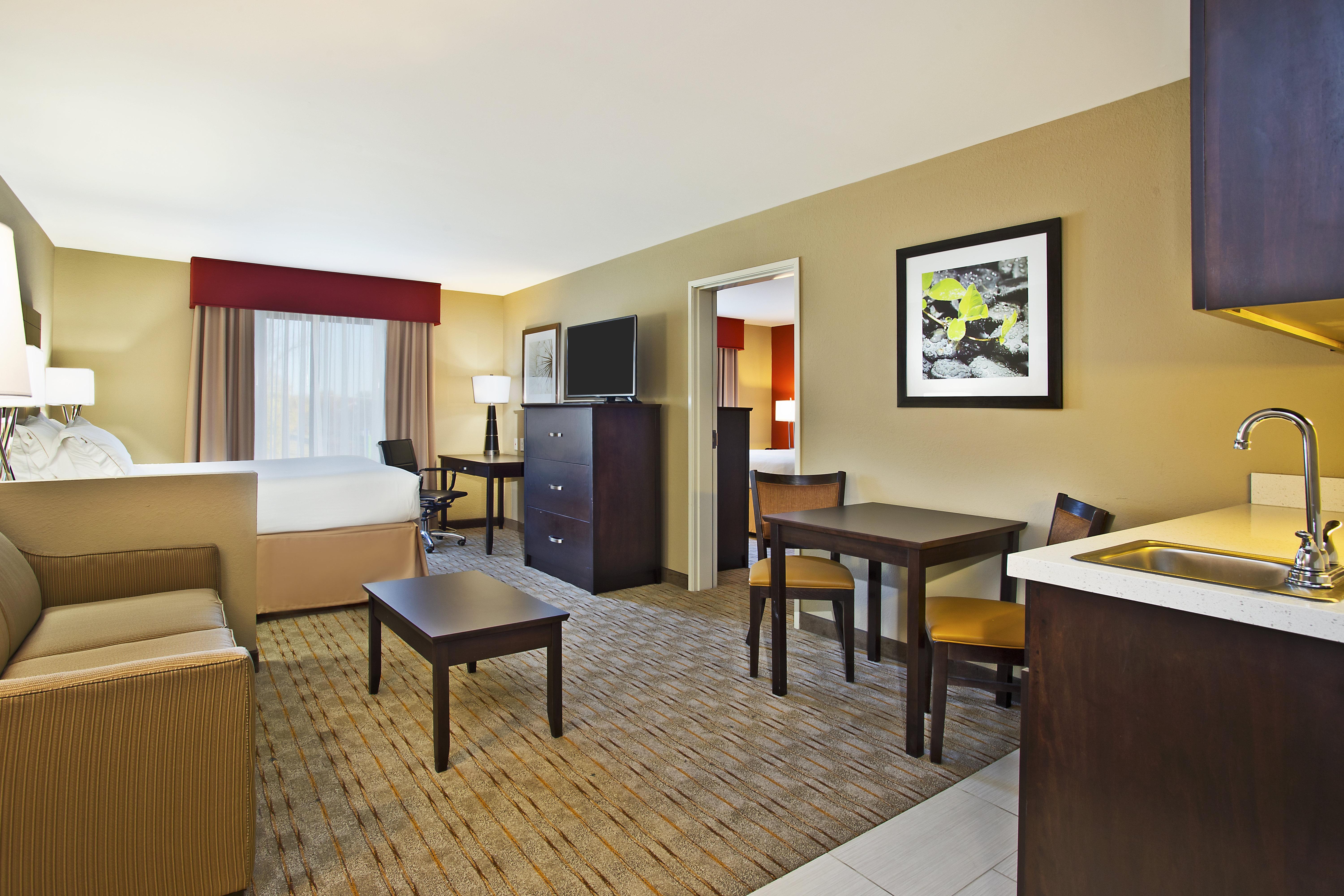 Holiday Inn Express & Suites Springfield By Ihg Exterior foto