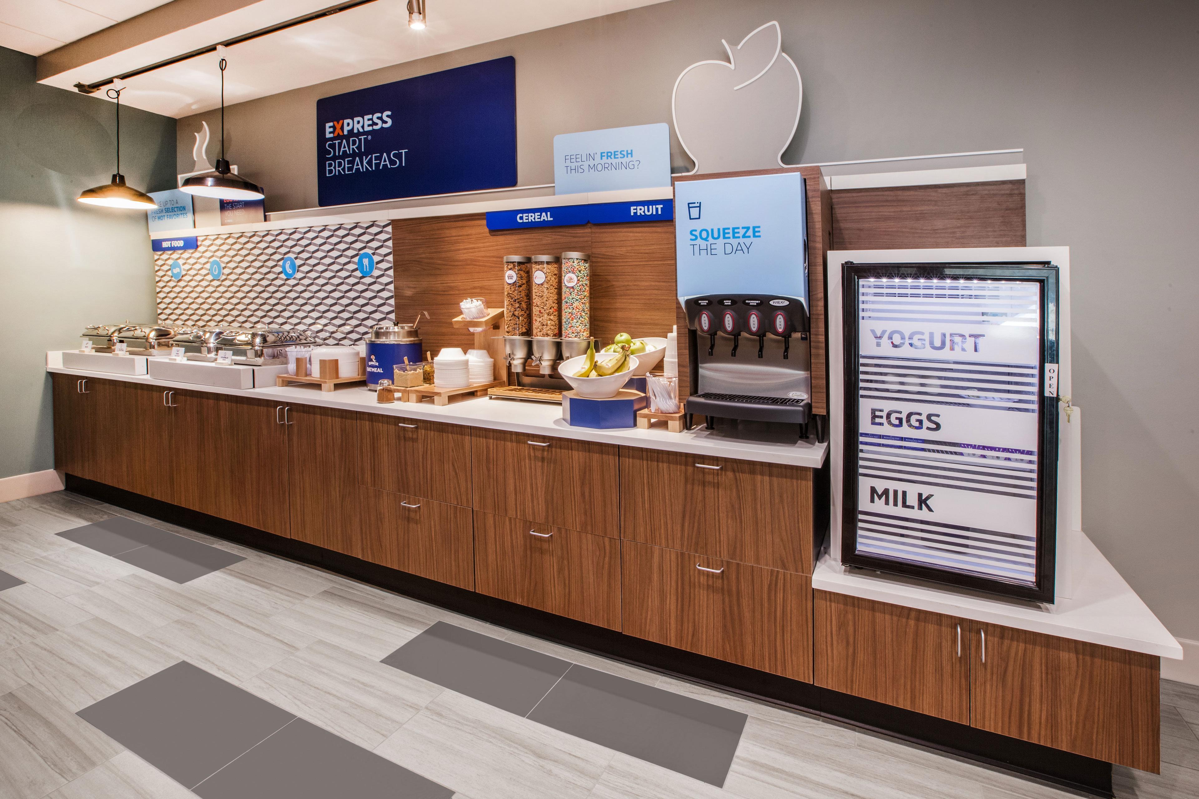 Holiday Inn Express & Suites Springfield By Ihg Exterior foto